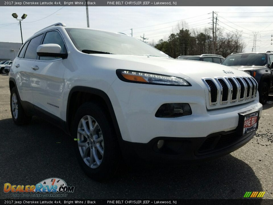 2017 Jeep Cherokee Latitude 4x4 Bright White / Black Photo #1