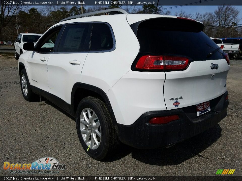 2017 Jeep Cherokee Latitude 4x4 Bright White / Black Photo #4