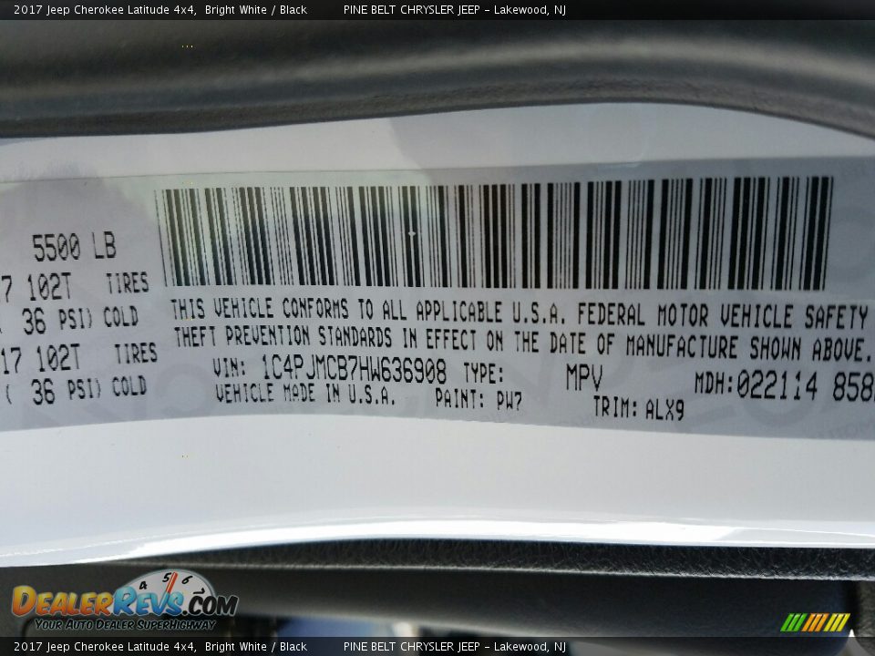 2017 Jeep Cherokee Latitude 4x4 Bright White / Black Photo #7