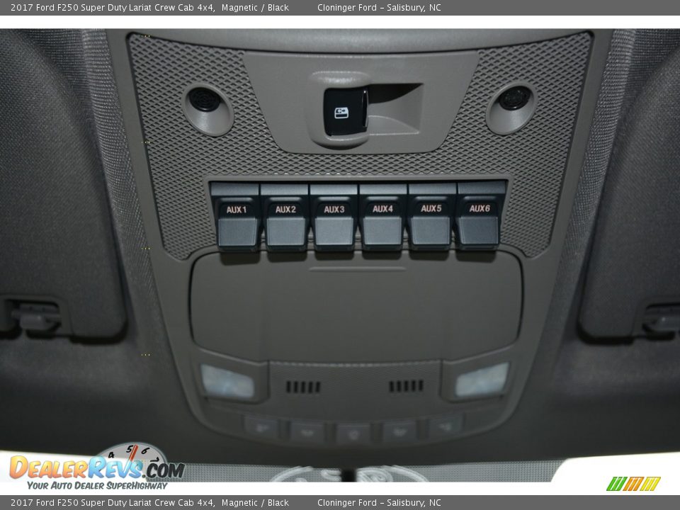 2017 Ford F250 Super Duty Lariat Crew Cab 4x4 Magnetic / Black Photo #20