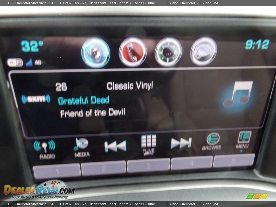 2017 Chevrolet Silverado 1500 LT Crew Cab 4x4 Iridescent Pearl Tricoat / Cocoa/­Dune Photo #32