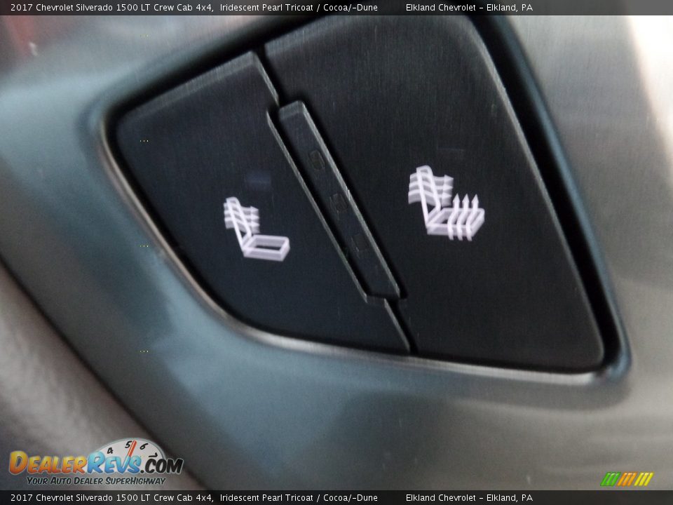 2017 Chevrolet Silverado 1500 LT Crew Cab 4x4 Iridescent Pearl Tricoat / Cocoa/­Dune Photo #35