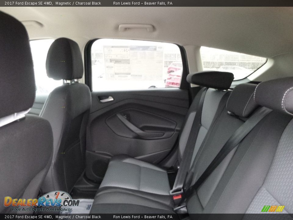 2017 Ford Escape SE 4WD Magnetic / Charcoal Black Photo #12