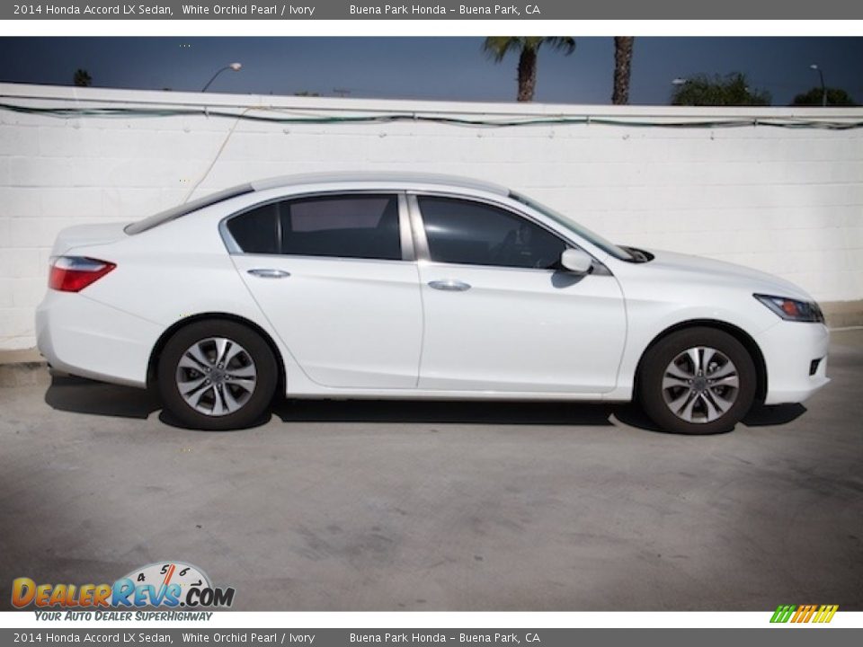 2014 Honda Accord LX Sedan White Orchid Pearl / Ivory Photo #8