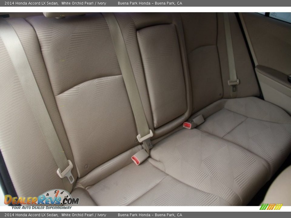 2014 Honda Accord LX Sedan White Orchid Pearl / Ivory Photo #15