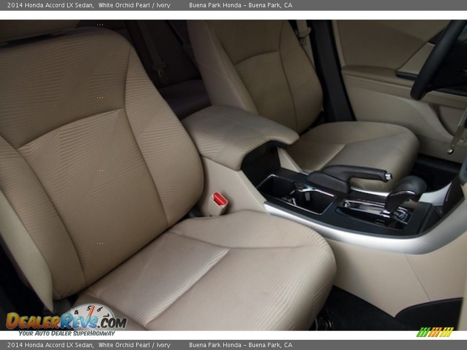 2014 Honda Accord LX Sedan White Orchid Pearl / Ivory Photo #17