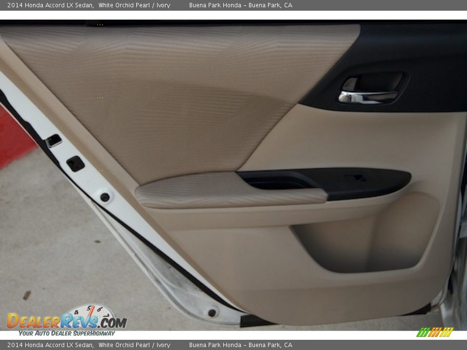2014 Honda Accord LX Sedan White Orchid Pearl / Ivory Photo #22