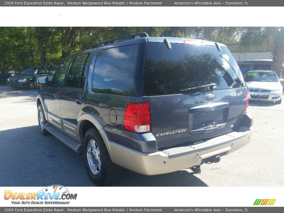 2006 Ford Expedition Eddie Bauer Medium Wedgewood Blue Metallic / Medium Parchment Photo #5