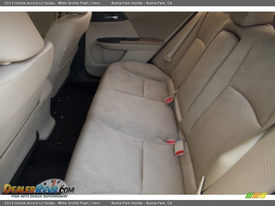 2014 Honda Accord LX Sedan White Orchid Pearl / Ivory Photo #4