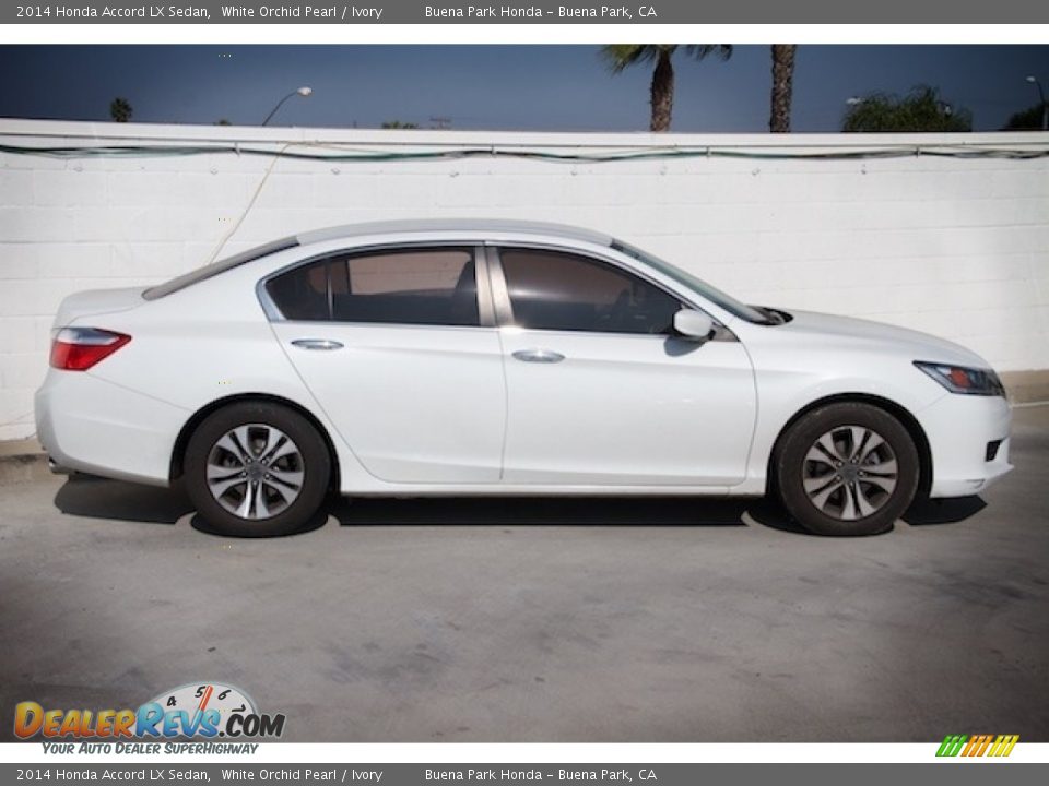 2014 Honda Accord LX Sedan White Orchid Pearl / Ivory Photo #8