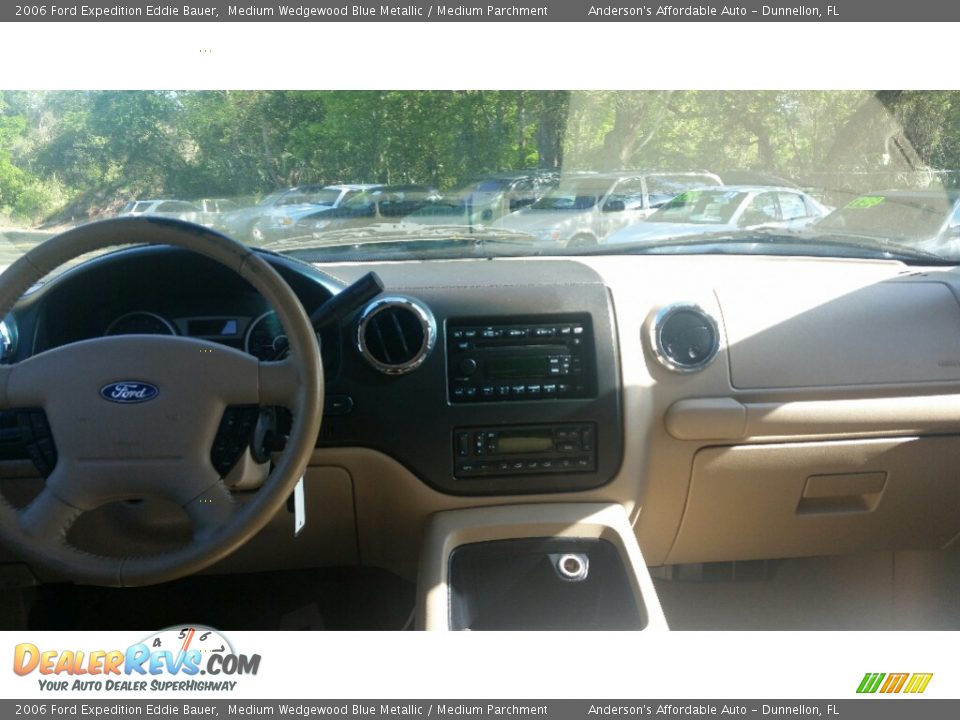 2006 Ford Expedition Eddie Bauer Medium Wedgewood Blue Metallic / Medium Parchment Photo #12