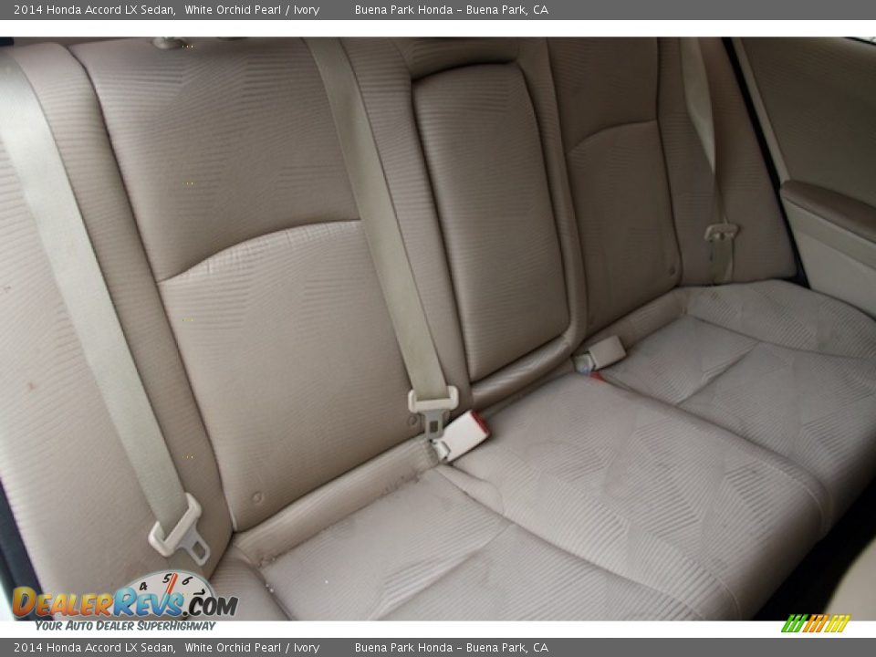 2014 Honda Accord LX Sedan White Orchid Pearl / Ivory Photo #15