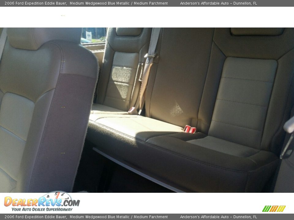 2006 Ford Expedition Eddie Bauer Medium Wedgewood Blue Metallic / Medium Parchment Photo #14