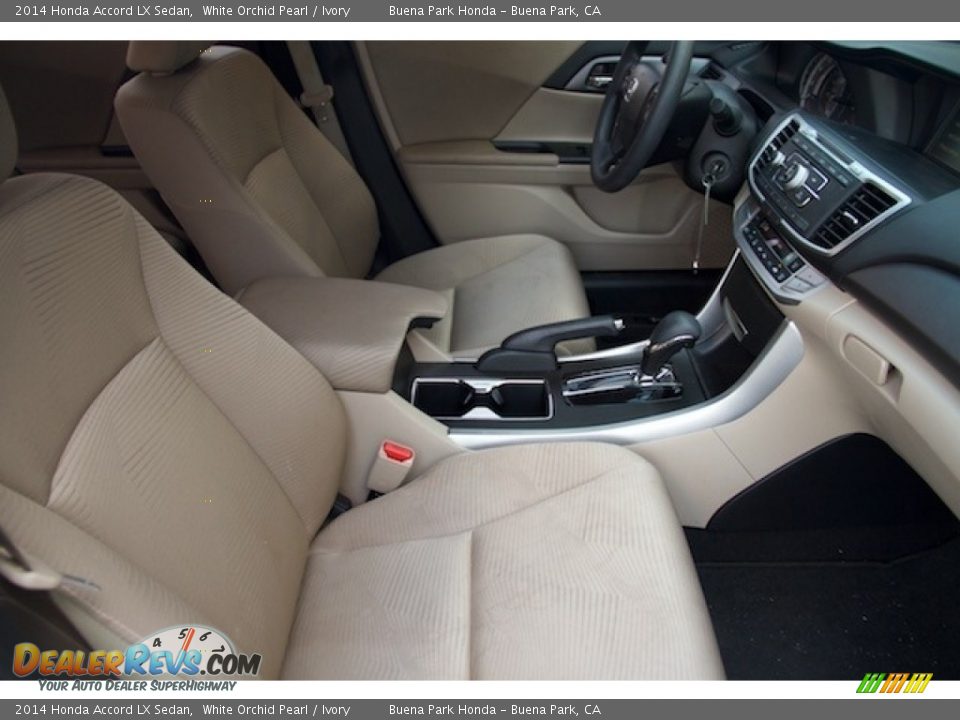 2014 Honda Accord LX Sedan White Orchid Pearl / Ivory Photo #16