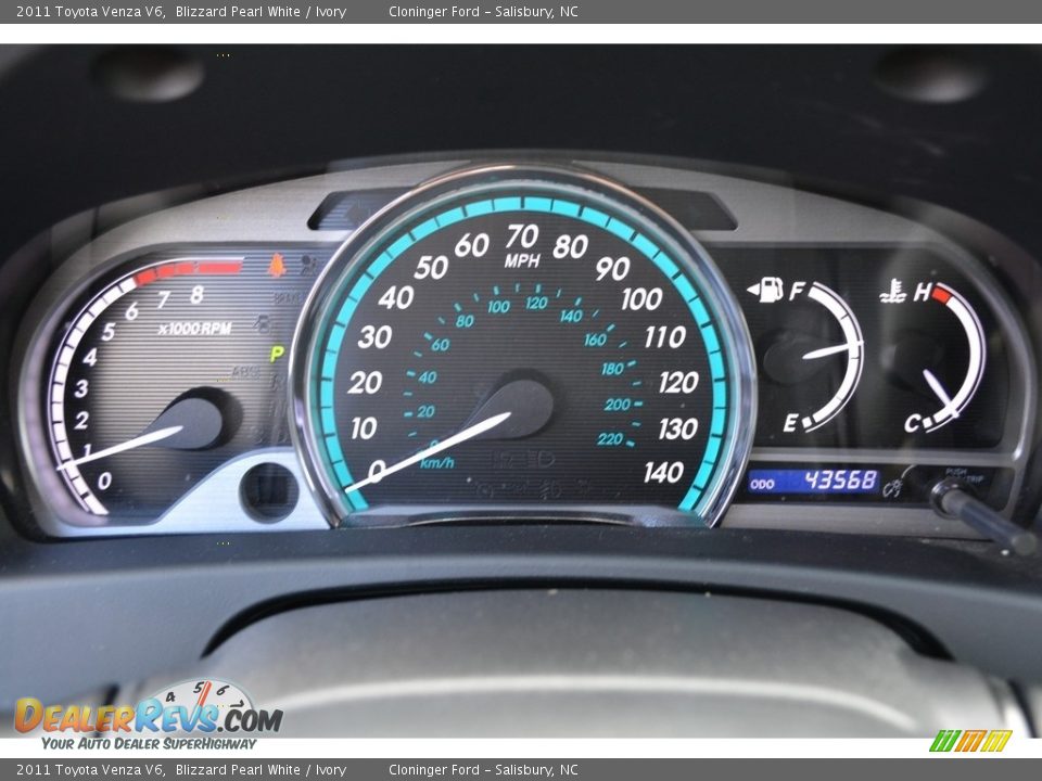 2011 Toyota Venza V6 Blizzard Pearl White / Ivory Photo #26