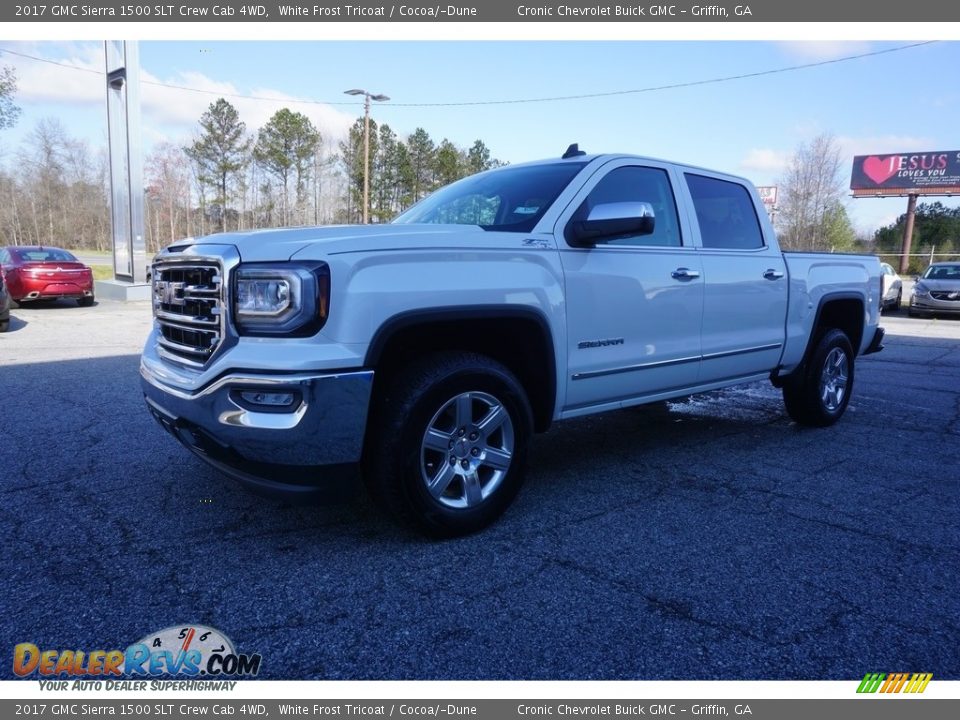 Front 3/4 View of 2017 GMC Sierra 1500 SLT Crew Cab 4WD Photo #3