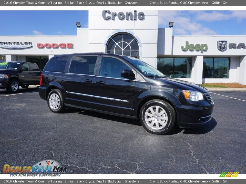 2016 Chrysler Town & Country Touring Brilliant Black Crystal Pearl / Black/Light Graystone Photo #1