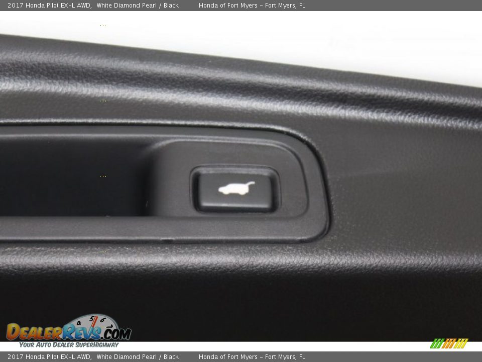 2017 Honda Pilot EX-L AWD White Diamond Pearl / Black Photo #31