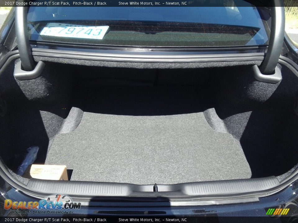 2017 Dodge Charger R/T Scat Pack Pitch-Black / Black Photo #24