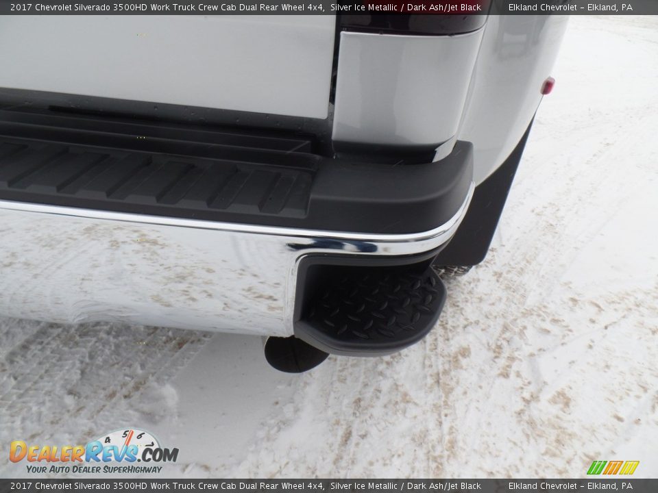2017 Chevrolet Silverado 3500HD Work Truck Crew Cab Dual Rear Wheel 4x4 Silver Ice Metallic / Dark Ash/Jet Black Photo #12