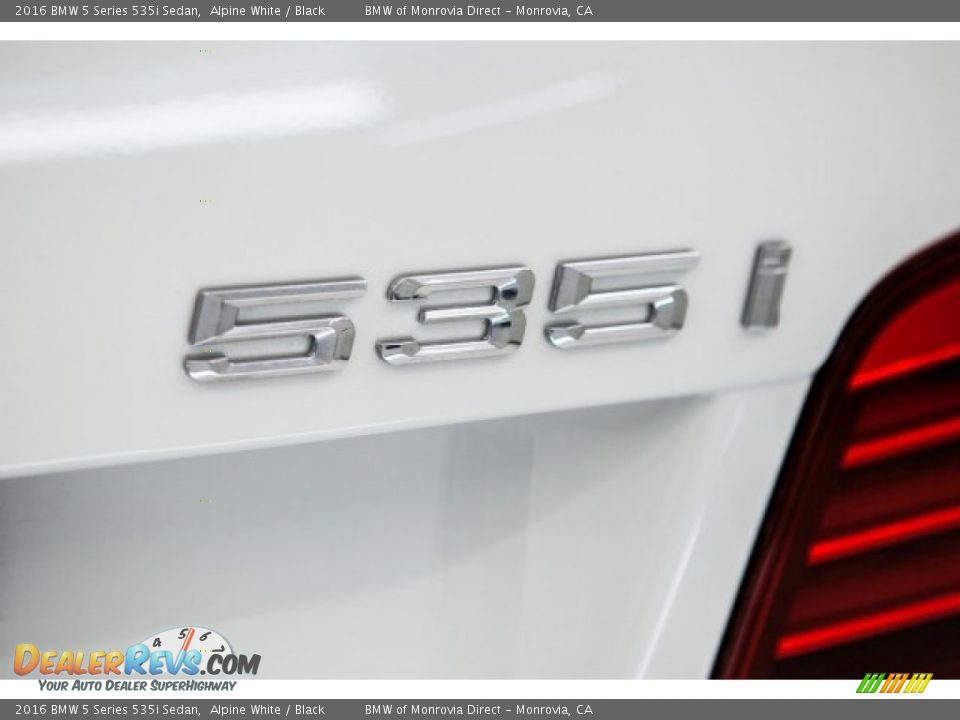 2016 BMW 5 Series 535i Sedan Alpine White / Black Photo #7
