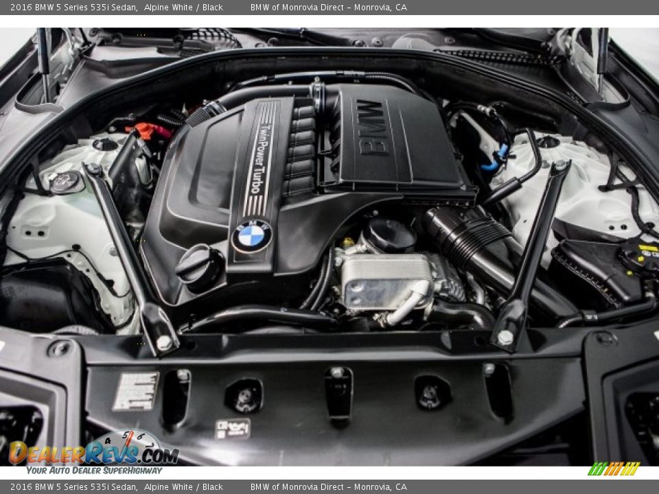 2016 BMW 5 Series 535i Sedan Alpine White / Black Photo #9