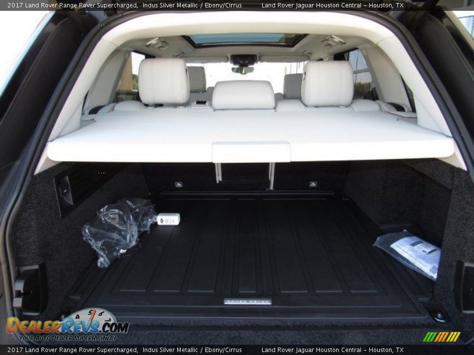 2017 Land Rover Range Rover Supercharged Indus Silver Metallic / Ebony/Cirrus Photo #16