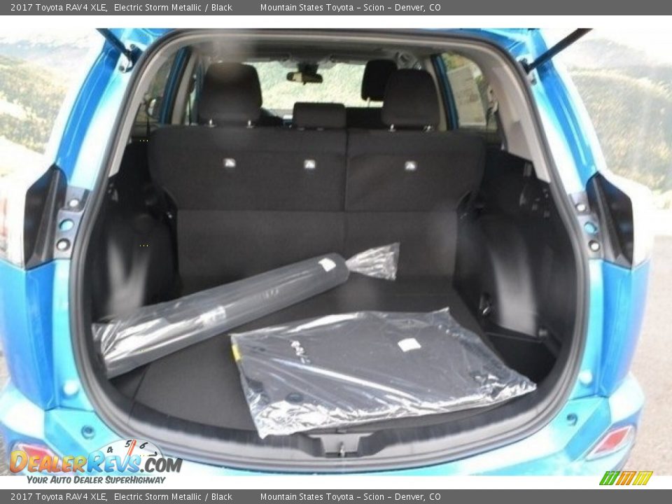 2017 Toyota RAV4 XLE Electric Storm Metallic / Black Photo #8