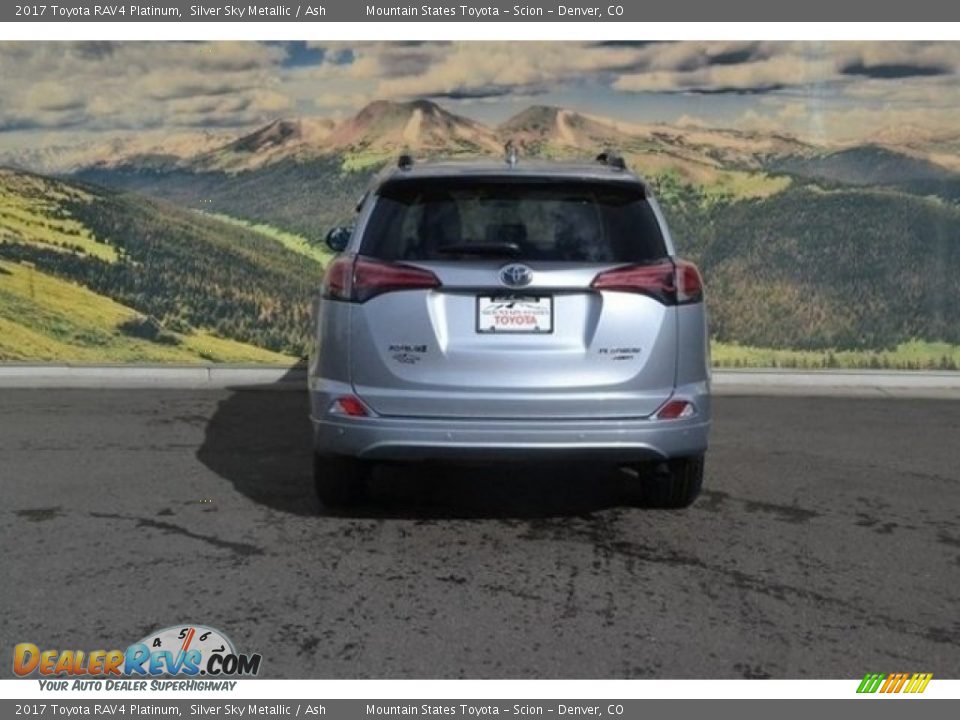 2017 Toyota RAV4 Platinum Silver Sky Metallic / Ash Photo #4