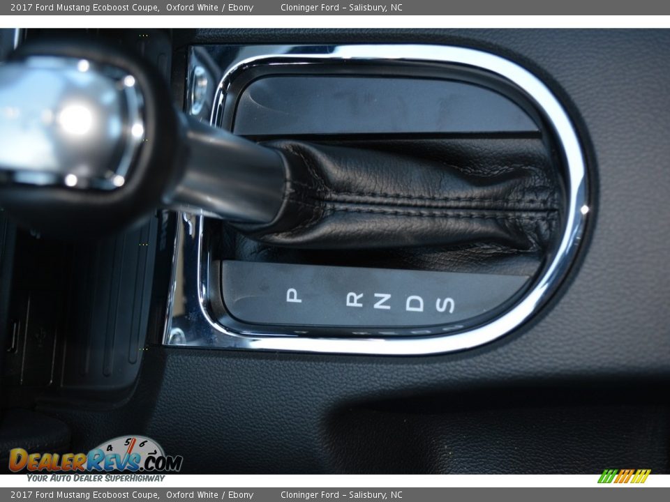 2017 Ford Mustang Ecoboost Coupe Oxford White / Ebony Photo #15