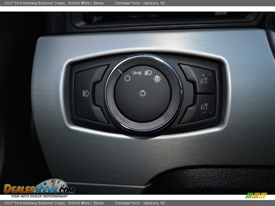 2017 Ford Mustang Ecoboost Coupe Oxford White / Ebony Photo #17