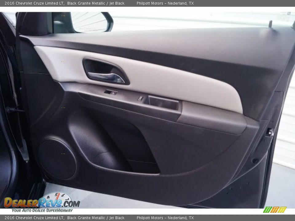 2016 Chevrolet Cruze Limited LT Black Granite Metallic / Jet Black Photo #10