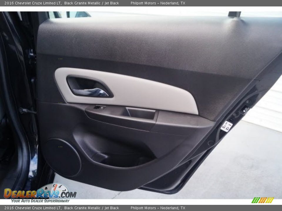 2016 Chevrolet Cruze Limited LT Black Granite Metallic / Jet Black Photo #12