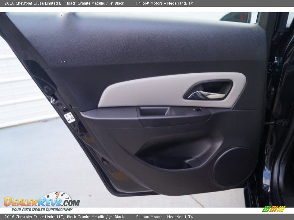 2016 Chevrolet Cruze Limited LT Black Granite Metallic / Jet Black Photo #16