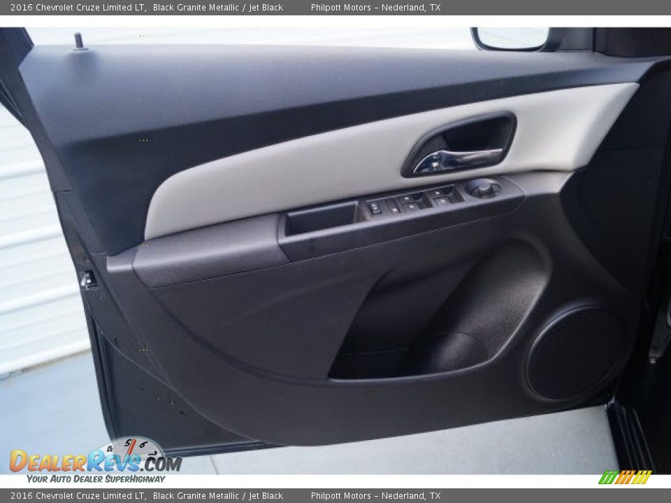 2016 Chevrolet Cruze Limited LT Black Granite Metallic / Jet Black Photo #18