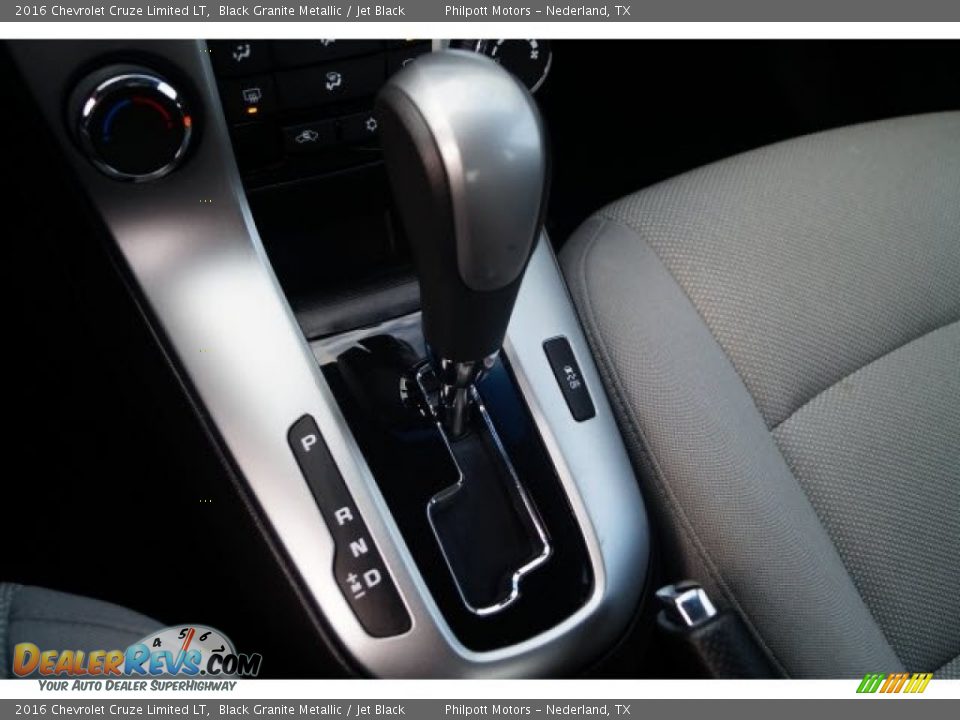 2016 Chevrolet Cruze Limited LT Black Granite Metallic / Jet Black Photo #28