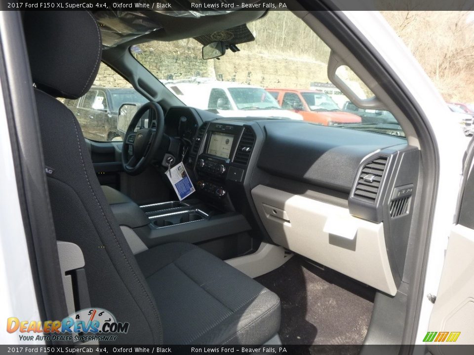2017 Ford F150 XL SuperCab 4x4 Oxford White / Black Photo #2