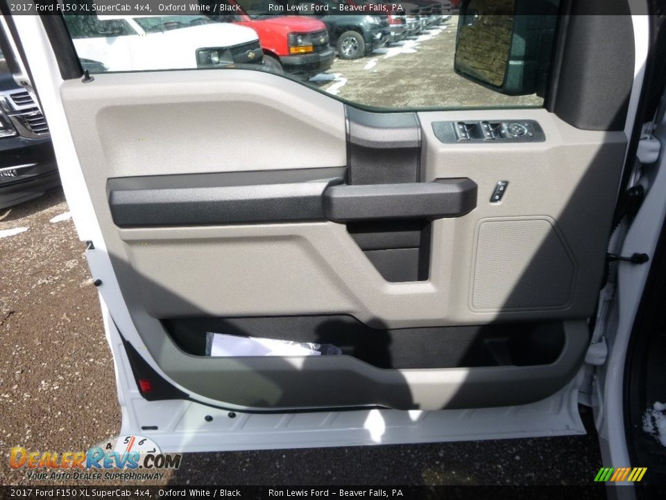 2017 Ford F150 XL SuperCab 4x4 Oxford White / Black Photo #14