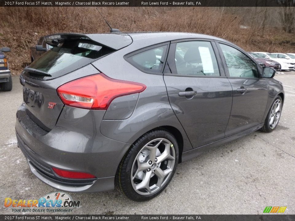 2017 Ford Focus ST Hatch Magnetic / Charcoal Black Recaro Leather Photo #2