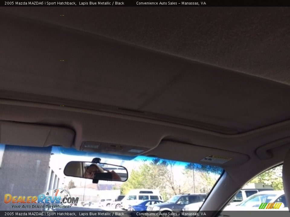 2005 Mazda MAZDA6 i Sport Hatchback Lapis Blue Metallic / Black Photo #35