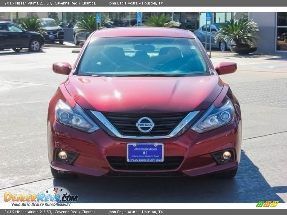 2016 Nissan Altima 2.5 SR Cayenne Red / Charcoal Photo #2