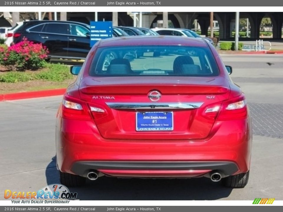 2016 Nissan Altima 2.5 SR Cayenne Red / Charcoal Photo #6