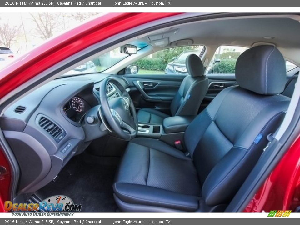 2016 Nissan Altima 2.5 SR Cayenne Red / Charcoal Photo #17