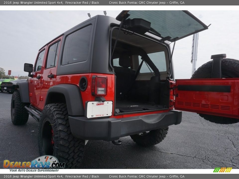 2016 Jeep Wrangler Unlimited Sport 4x4 Firecracker Red / Black Photo #17
