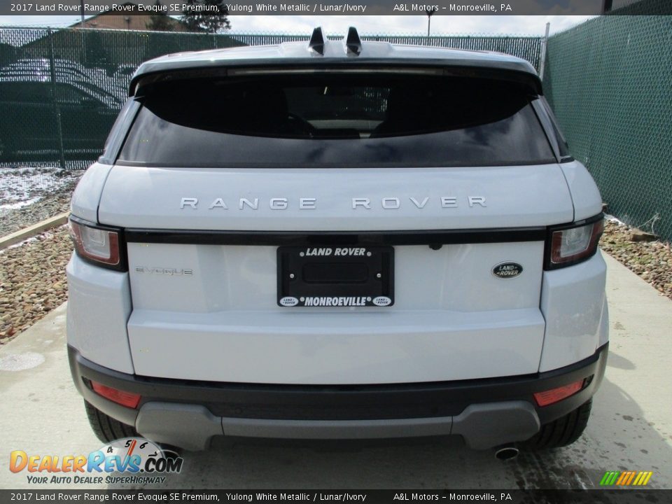 2017 Land Rover Range Rover Evoque SE Premium Yulong White Metallic / Lunar/Ivory Photo #9