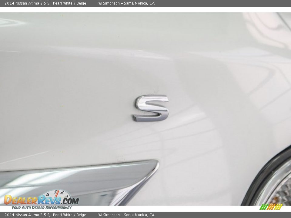2014 Nissan Altima 2.5 S Pearl White / Beige Photo #30