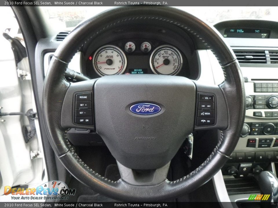 2010 Ford Focus SEL Sedan White Suede / Charcoal Black Photo #20