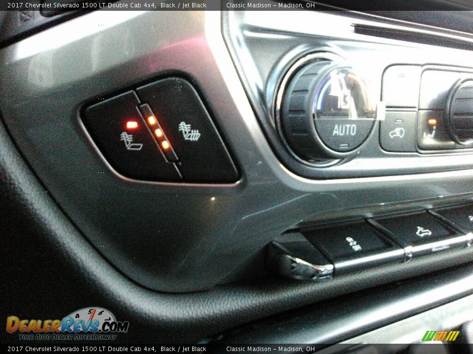 2017 Chevrolet Silverado 1500 LT Double Cab 4x4 Black / Jet Black Photo #7