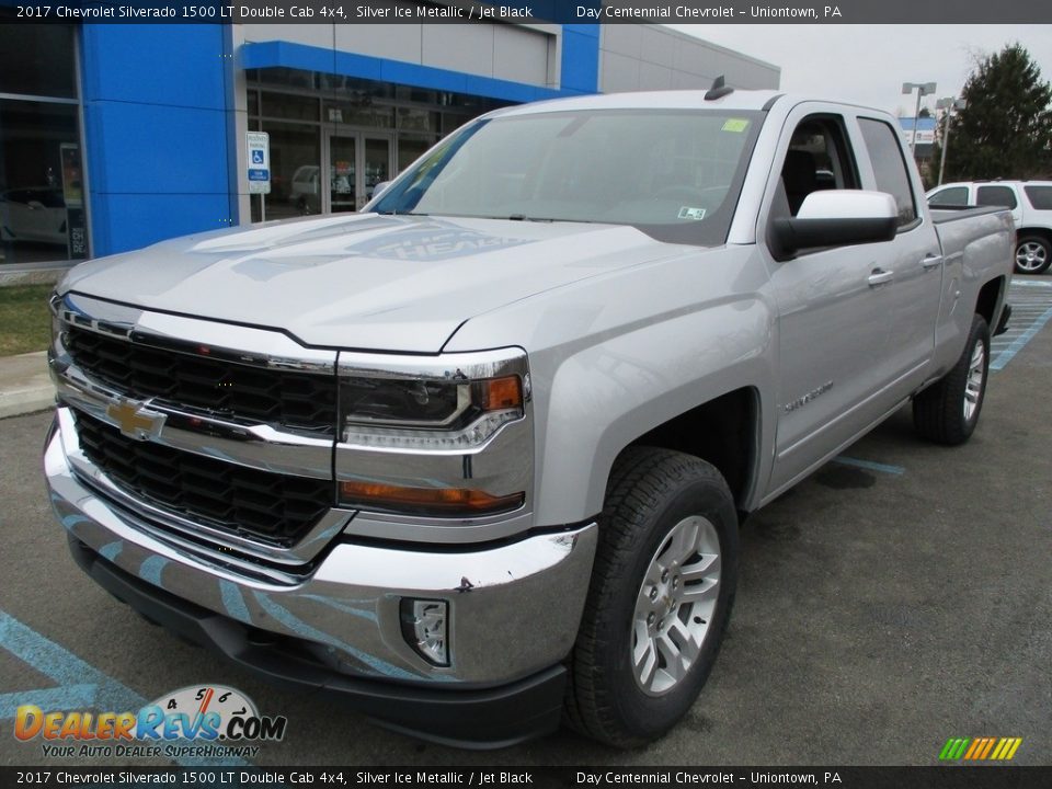 2017 Chevrolet Silverado 1500 LT Double Cab 4x4 Silver Ice Metallic / Jet Black Photo #10