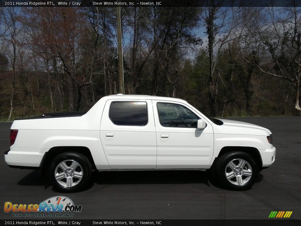 2011 Honda Ridgeline RTL White / Gray Photo #8